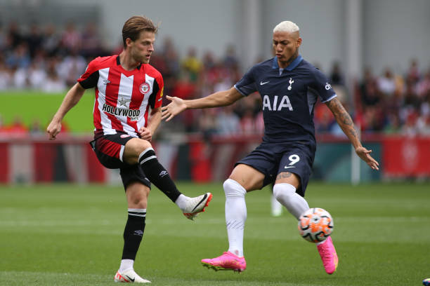 篮板拼抢 篮板拼抢